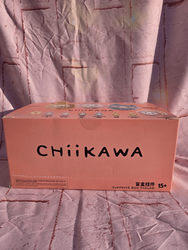 Miniso - Chiikawa Pijama Party Face Changing Keychain Blind Box